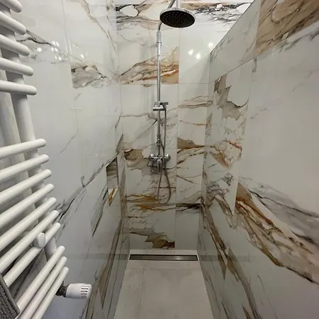 Appartement Metro Sluzew